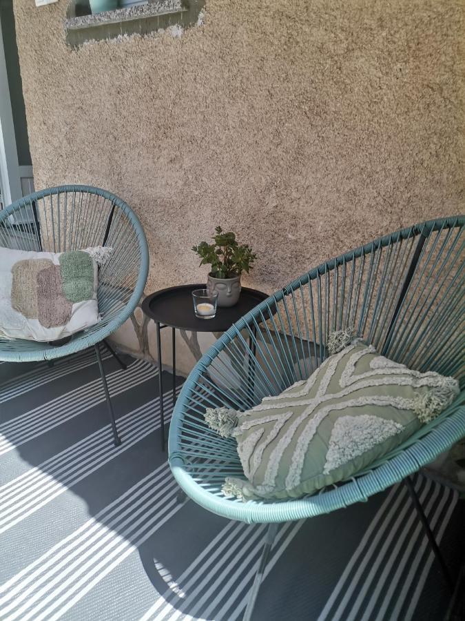 Studio Apartment Monvi Pula Luaran gambar